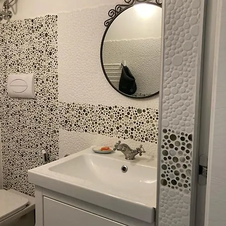 Edelweiss Apt29 *
